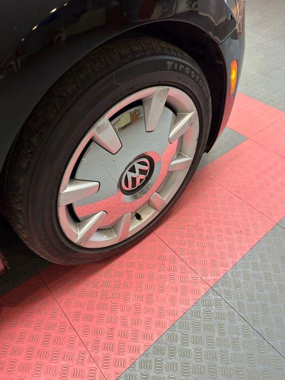 Volkswagen Beetle - Thumbnail 6