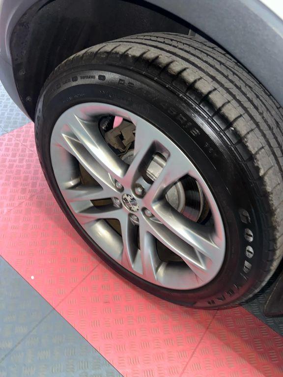 Lincoln Mkc - Thumbnail 3