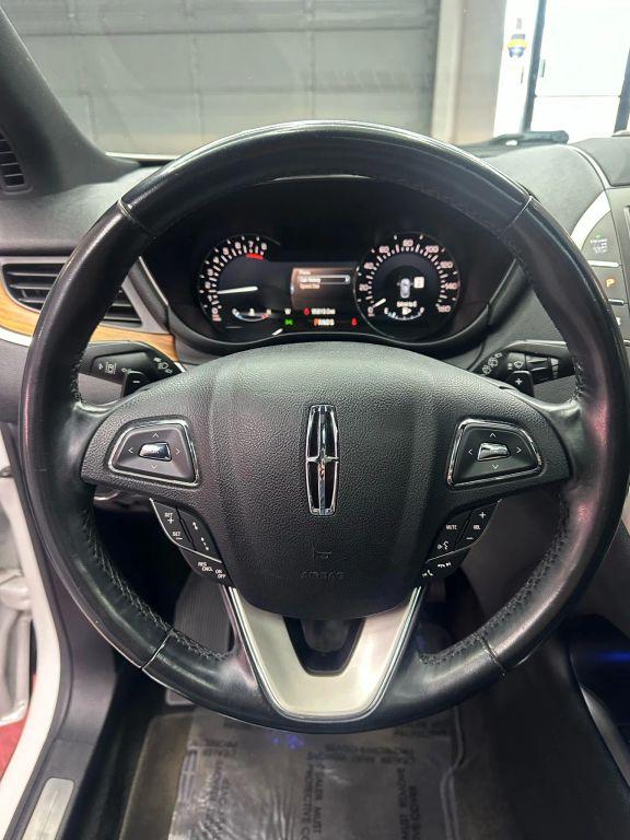 Lincoln Mkc - Thumbnail 19