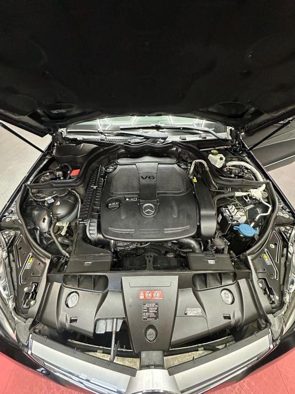 Mercedes-Benz E-Class - Thumbnail 6