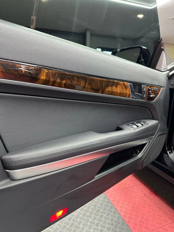 Mercedes-Benz E-Class - Thumbnail 17