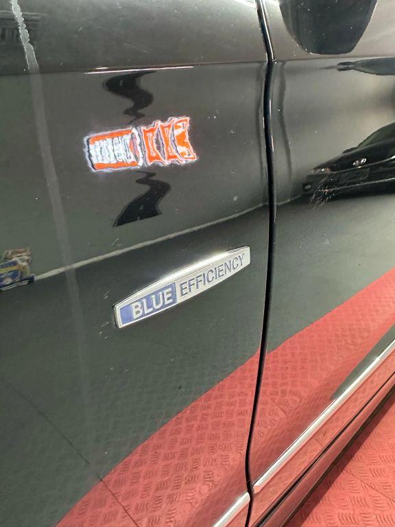 Mercedes-Benz E-Class - Thumbnail 15