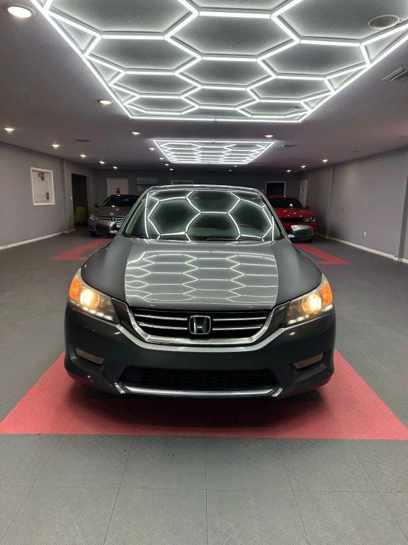 Honda Accord - Thumbnail 14