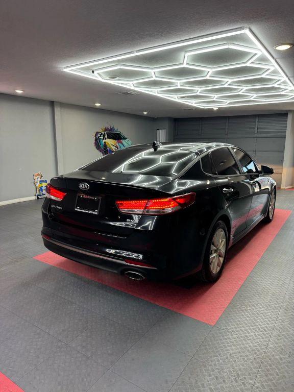 Kia Optima - Thumbnail 13