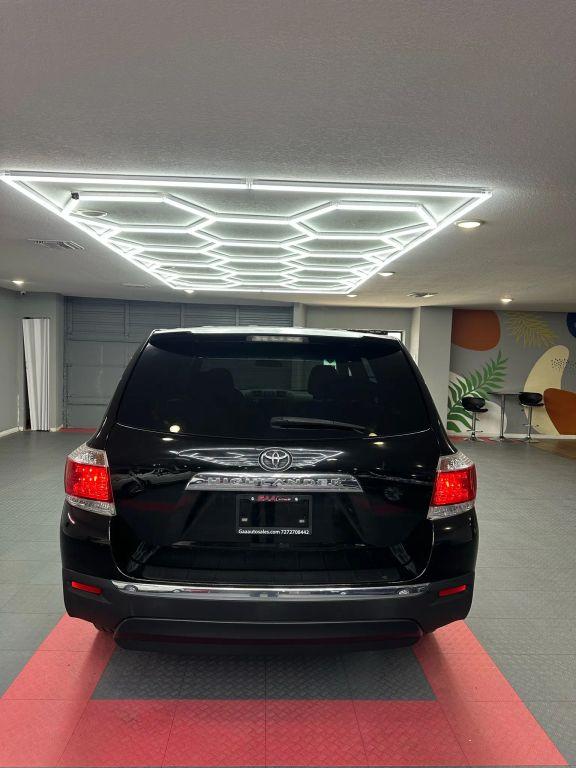 Toyota Highlander - Thumbnail 11