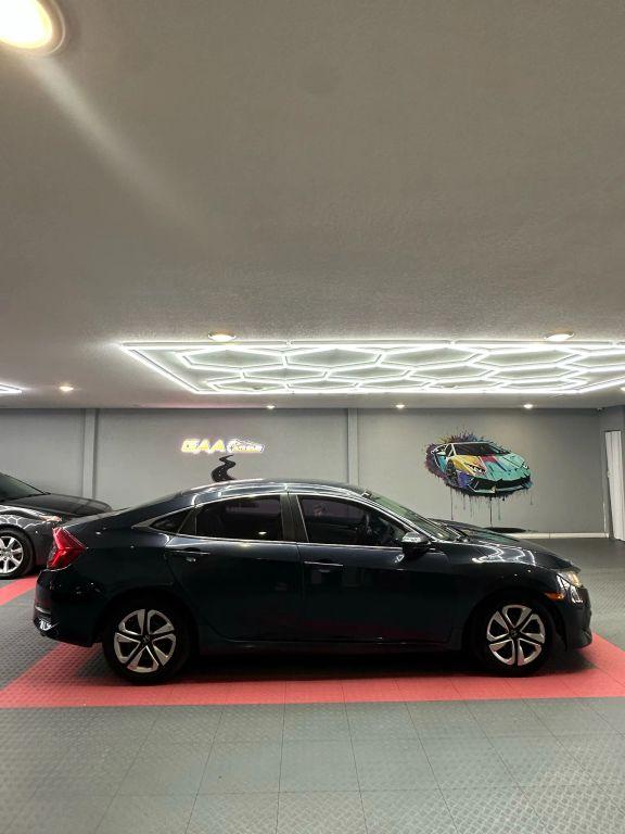 Honda Civic - Thumbnail 13