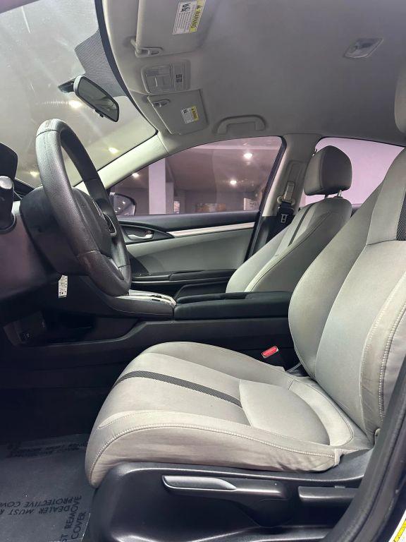 Honda Civic - Thumbnail 16