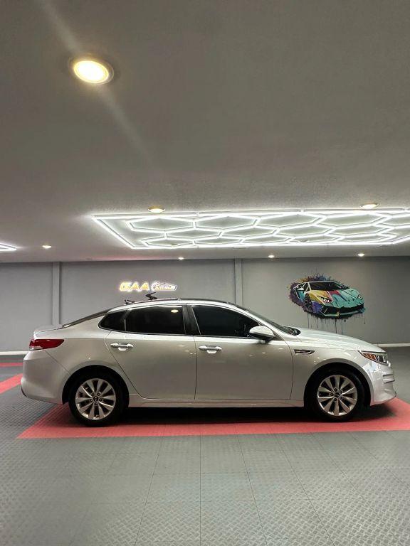 Kia Optima - Thumbnail 13