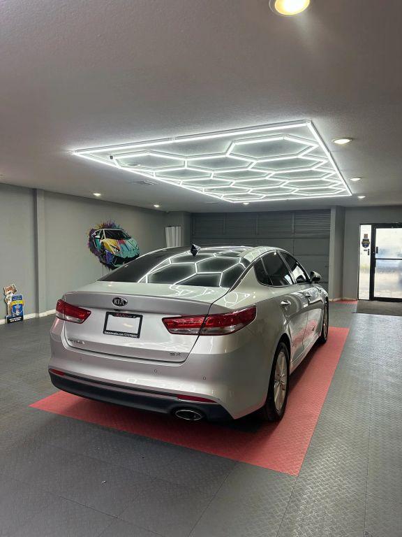 Kia Optima - Thumbnail 12