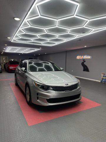 Kia Optima - View 1