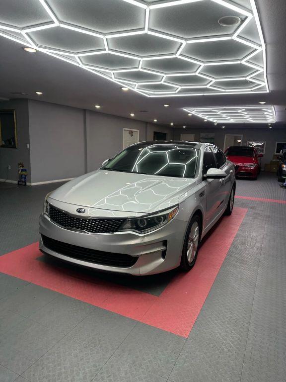 Kia Optima - Thumbnail 8