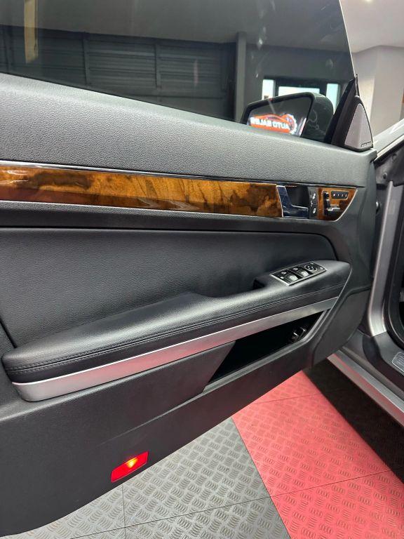 Mercedes-Benz E-Class - Thumbnail 15