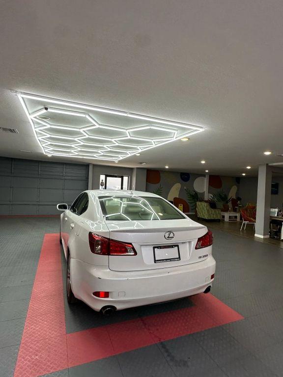 Lexus Is - Thumbnail 10