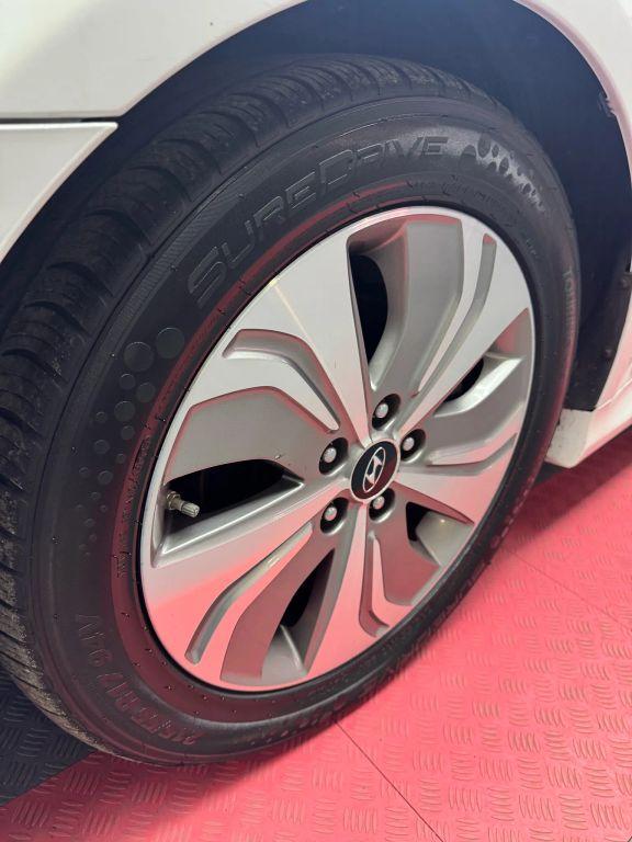 Hyundai Sonata - Thumbnail 19