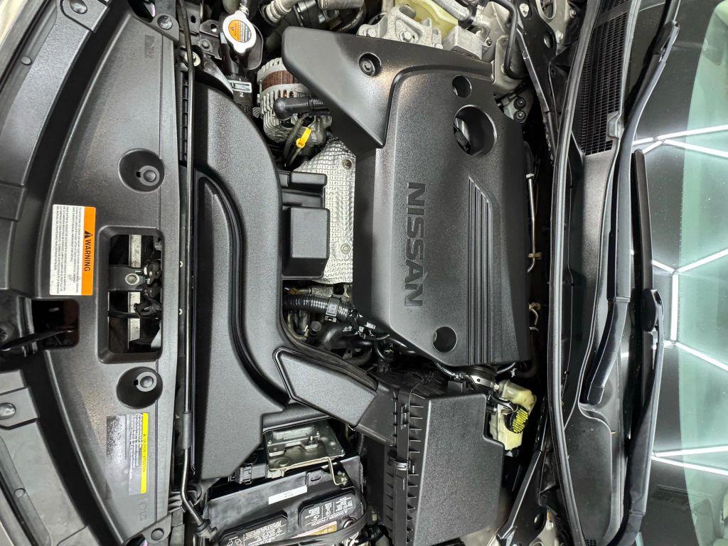 Nissan Altima - Thumbnail 16