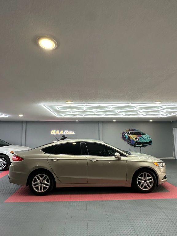 Ford Fusion - Thumbnail 14