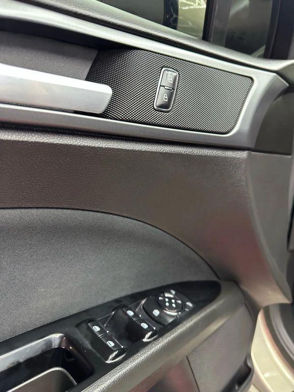 Ford Fusion - Thumbnail 16