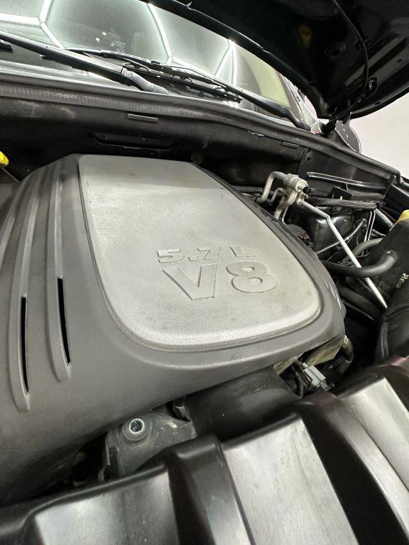 Jeep Grand Cherokee - Thumbnail 2