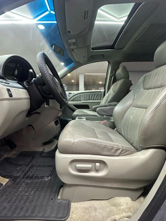 Honda Odyssey - Thumbnail 16