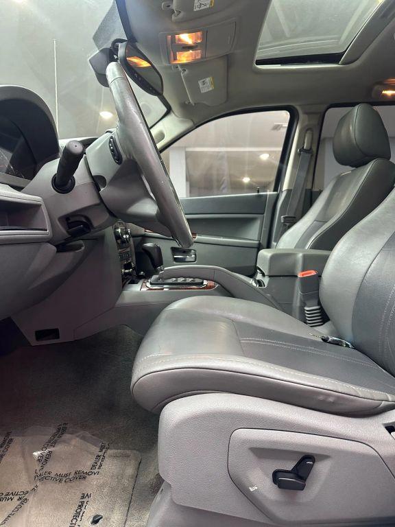 Jeep Grand Cherokee - Thumbnail 17