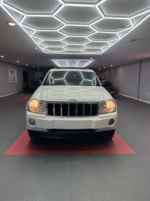 Jeep Grand Cherokee - Thumbnail 14