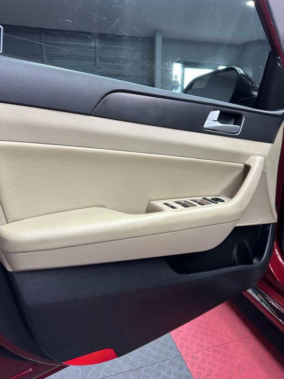 Hyundai Sonata - Thumbnail 15