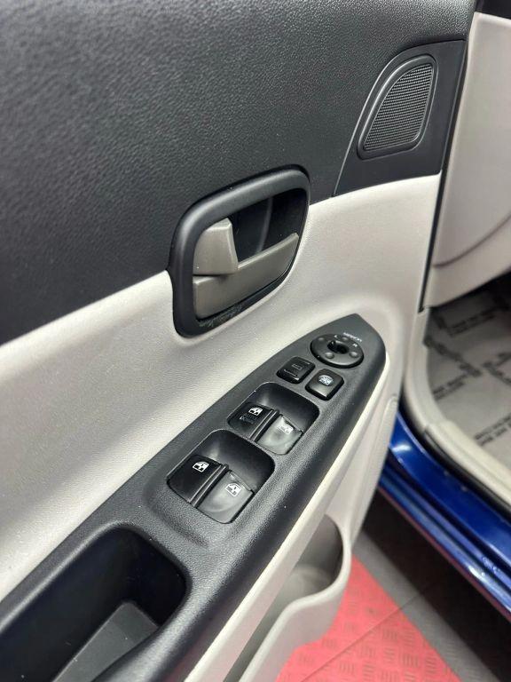 Hyundai Accent - Thumbnail 16