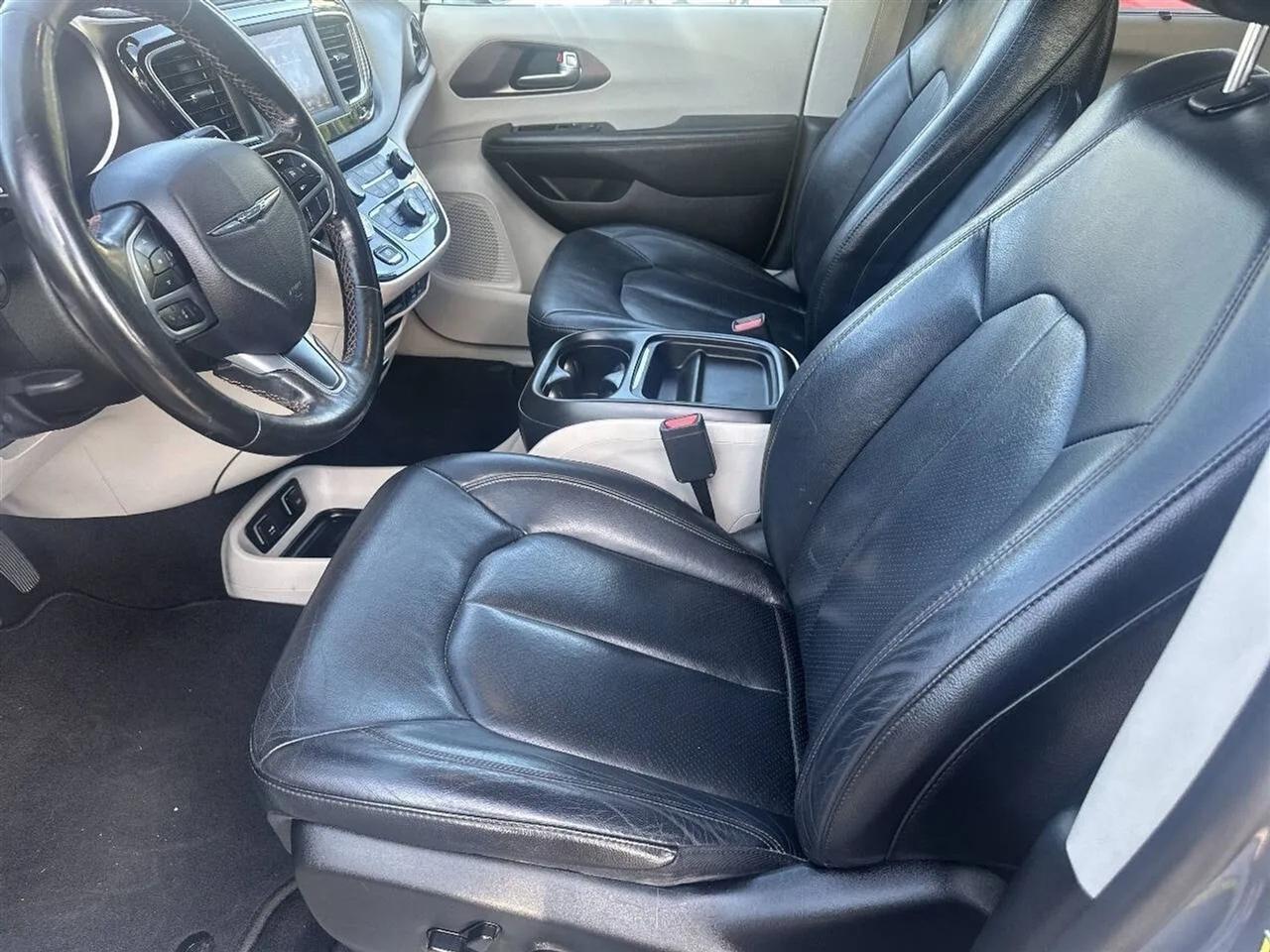 Chrysler Pacificatouring L Fwd - Thumbnail 20