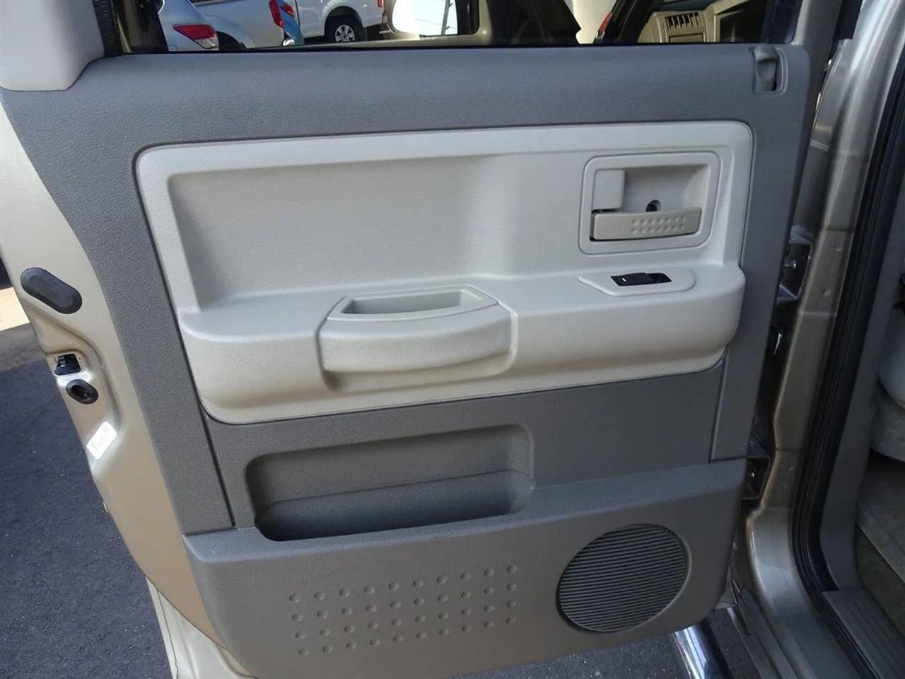 Dodge Dakota4Dr Quad Cab 131 Slt - Thumbnail 18