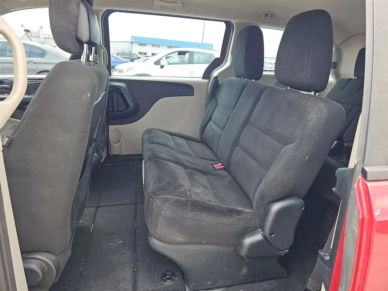 Dodge Grand Caravan4Dr Wgn American Value Pkg - Thumbnail 16