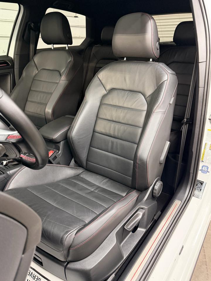 Volkswagen Gtise 6A 2-Door - Thumbnail 17