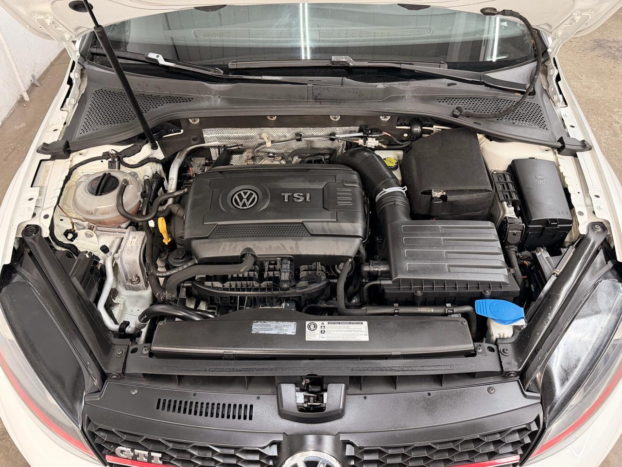 Volkswagen Gtise 6A 2-Door - Thumbnail 11