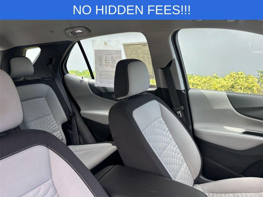 Chevrolet Equinox Ls - Thumbnail 6