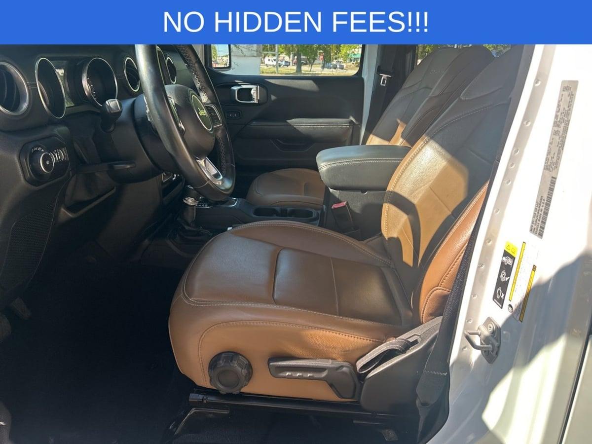 Jeep Wrangler Unlimited Sahara - Thumbnail 18