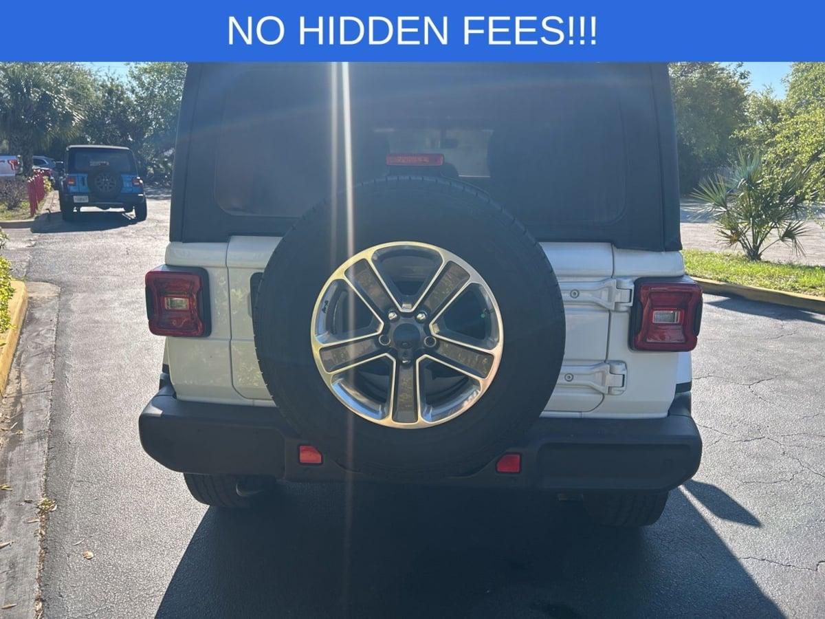 Jeep Wrangler Unlimited Sahara - Thumbnail 8