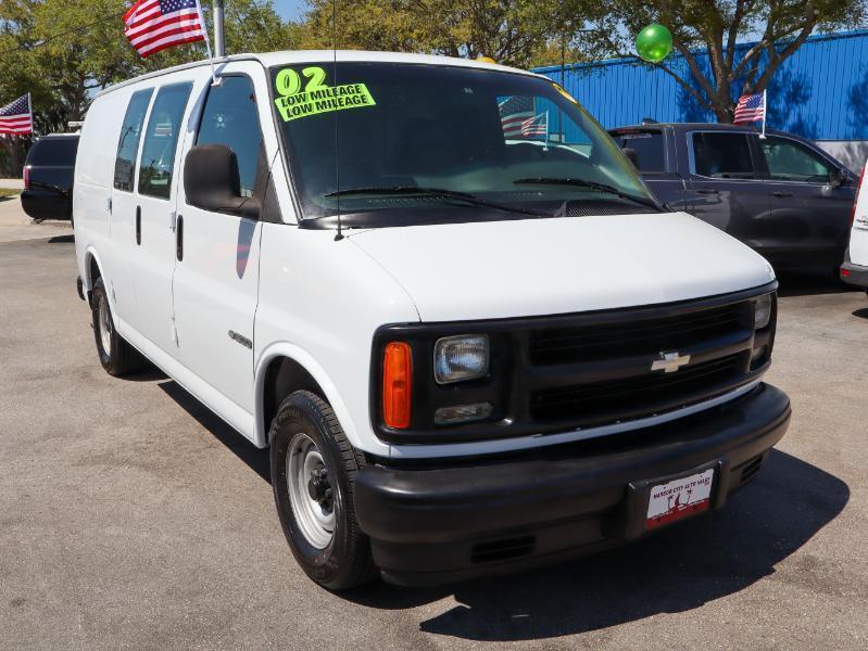Chevrolet Express Cargo Van1500 135" Wb - Thumbnail 8