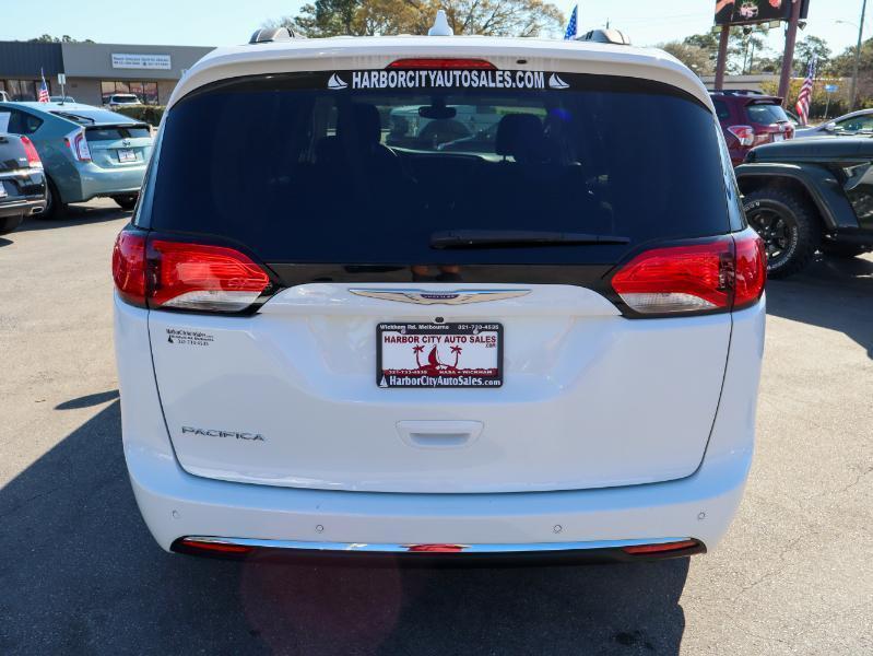 Chrysler Pacificatouring Fwd - Thumbnail 4