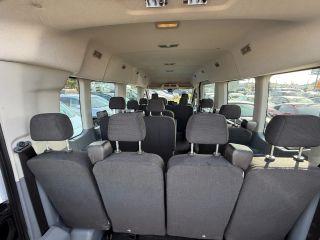 Ford Transit 350 Wagon - Thumbnail 6