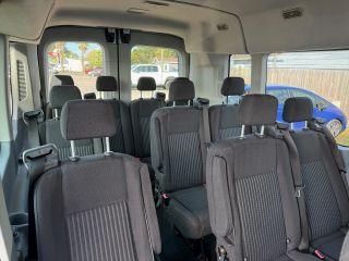 Ford Transit 350 Wagon - Thumbnail 4