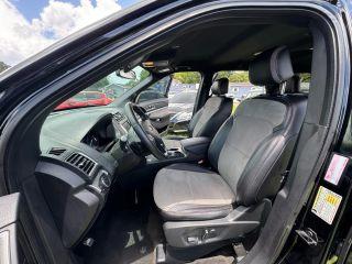 Ford Explorer - Thumbnail 14