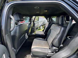Ford Explorer - Thumbnail 15