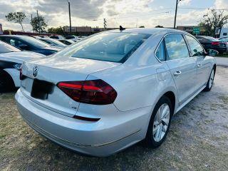 Volkswagen Passat - Thumbnail 11