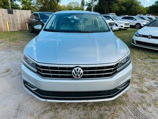 Volkswagen Passat - Thumbnail 8