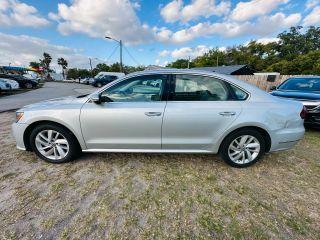 Volkswagen Passat - Thumbnail 14