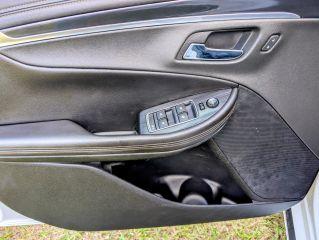 Chevrolet Impala - Thumbnail 4