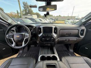 Chevrolet Silverado 1500 Crew Cab - Thumbnail 2