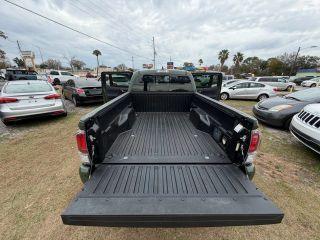 Toyota Tacoma Double Cab - Thumbnail 2