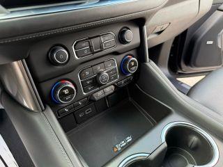 Chevrolet Suburban - Thumbnail 6