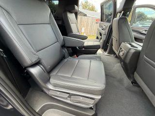 Chevrolet Suburban - Thumbnail 15