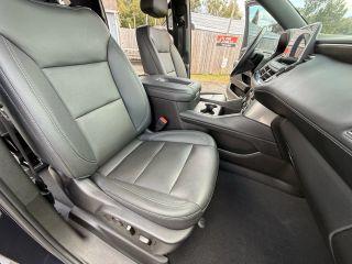 Chevrolet Suburban - Thumbnail 14